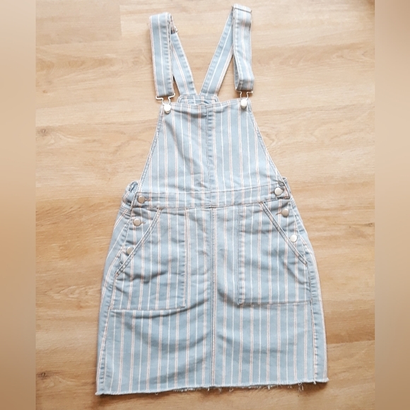 Tinseltown Denim Pinstripe Skirtall - Junior's Size Small Overalls Skirt - Picture 2 of 14